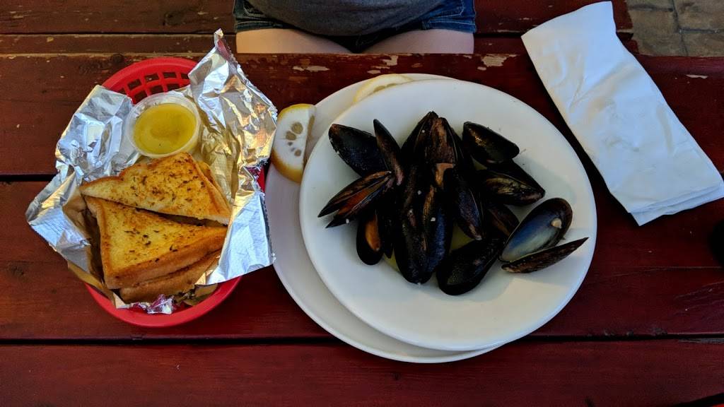 Moonlite Tavern | restaurant | 5515 Broadview Rd, Parma, OH 44134, USA | 2164659606 OR +1 216-465-9606