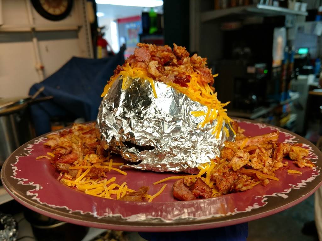 Caras Cafe and Pizzeria | cafe | 114 W Main St, Arlington, KS 67514, USA | 6205383290 OR +1 620-538-3290