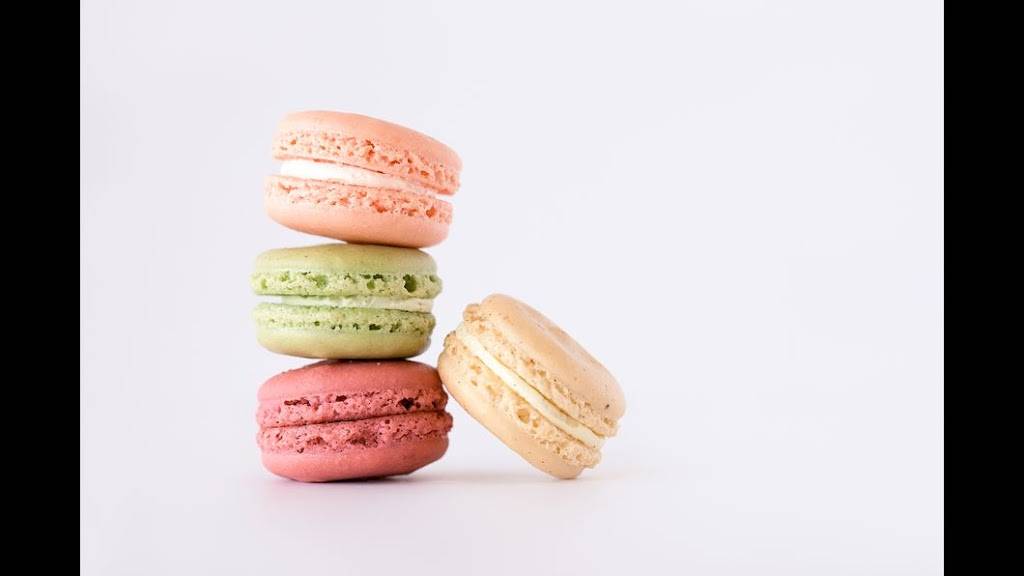 Le Macaron French Pastries | bakery | 7529 Bales St, Liberty Township, OH 45069, USA | 5137555400 OR +1 513-755-5400