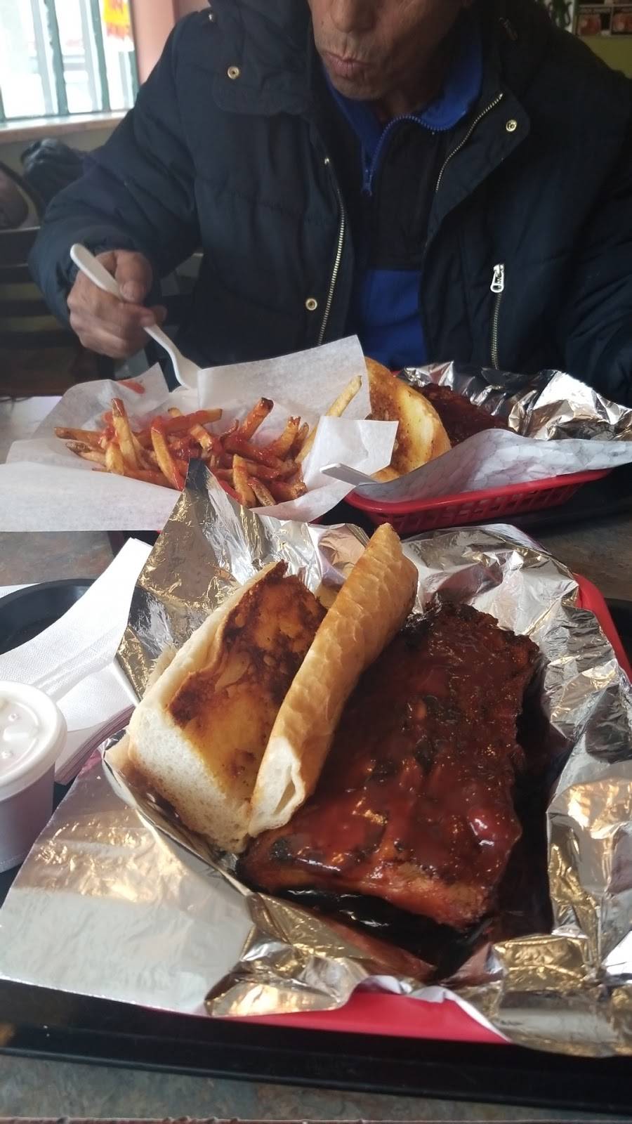 Toms Carry Out | meal takeaway | 3840 S Harlem Ave, Lyons, IL 60534, USA | 7084429331 OR +1 708-442-9331