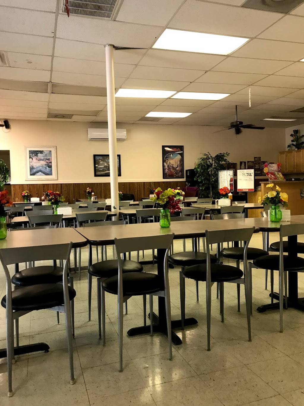 El Mofongo | bakery | 6011 103rd St #11, Jacksonville, FL 32210, USA | 9047774933 OR +1 904-777-4933