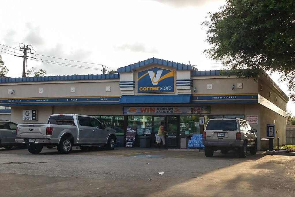 Circle K | cafe | 901 Bunker Hill Rd, Houston, TX 77024, USA | 7139842437 OR +1 713-984-2437