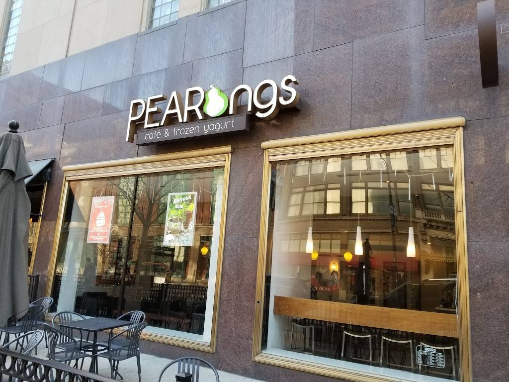 Pearings Cafe and Frozen Yogurt | cafe | 6 W Washington St, Indianapolis, IN 46204, USA | 3176086456 OR +1 317-608-6456