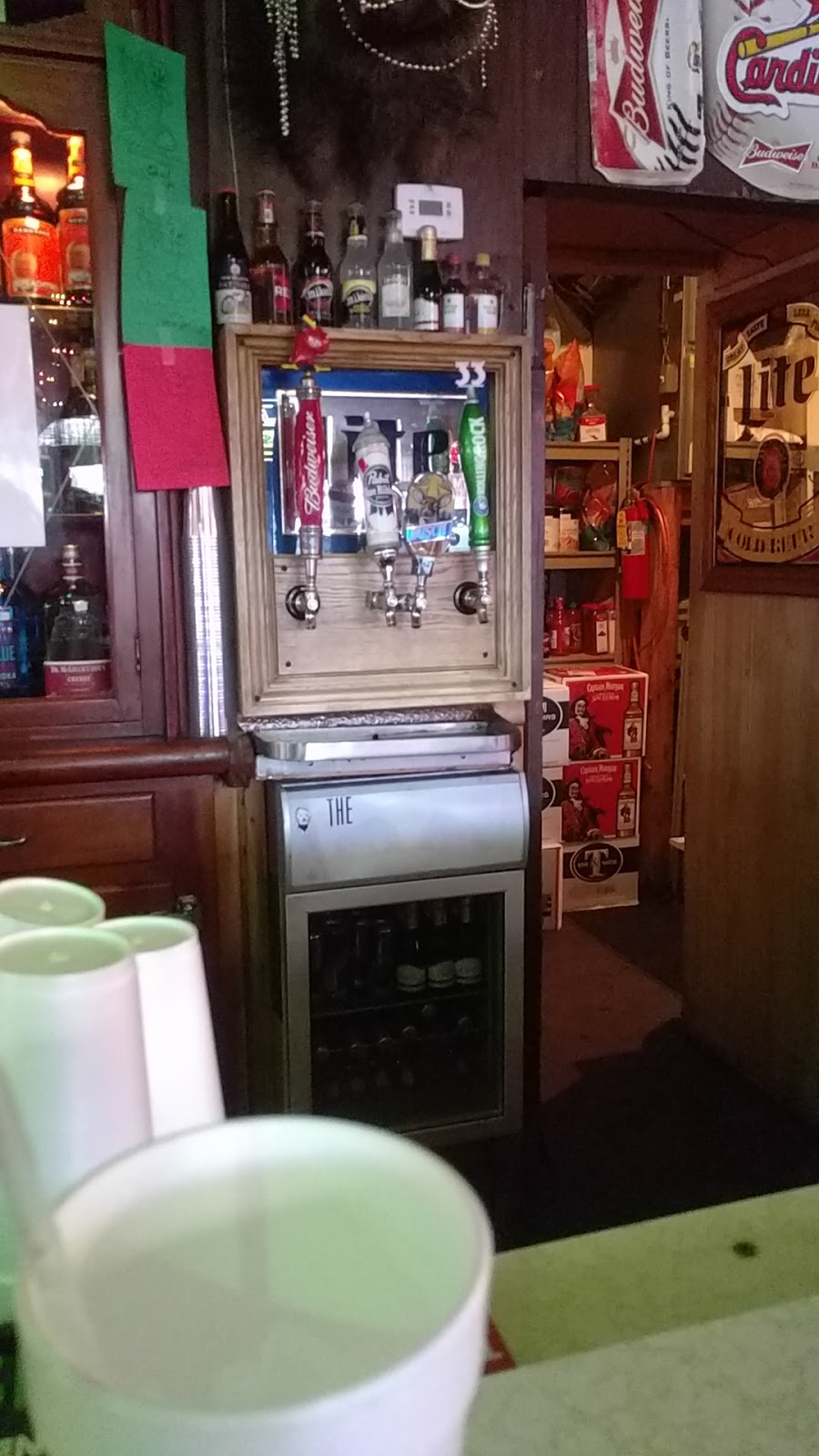 Silver Dollar | restaurant | 4322 N Prospect Rd, Peoria, IL 61616, USA | 3096859413 OR +1 309-685-9413