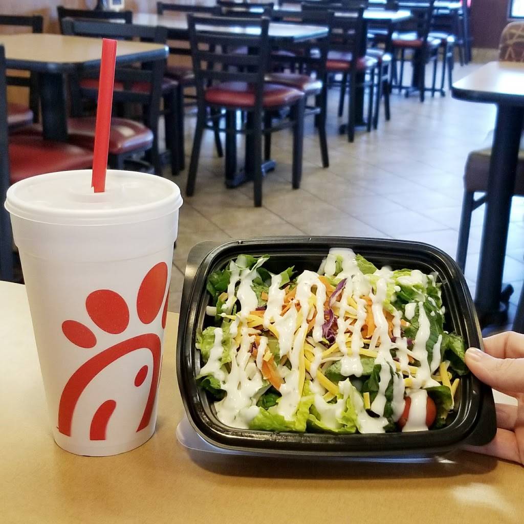 Chick-fil-A | restaurant | 2532 Green Mt Commons Dr, Belleville, IL 62221, USA | 6182579700 OR +1 618-257-9700