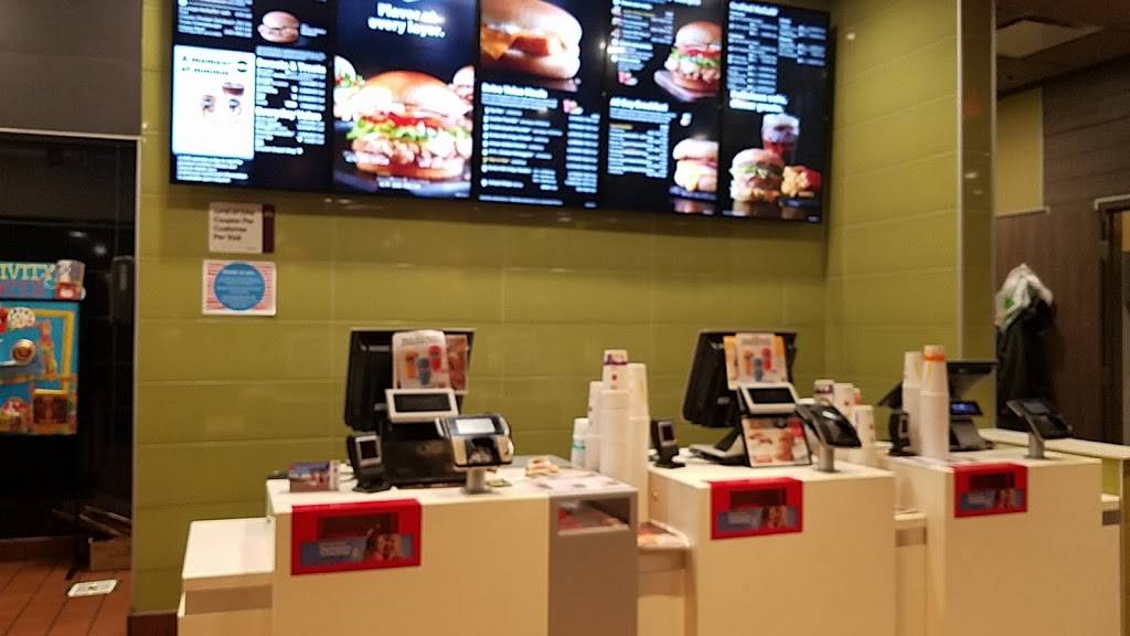 McDonalds | cafe | 744 Clifty Dr, Madison, IN 47250, USA | 8122734460 OR +1 812-273-4460