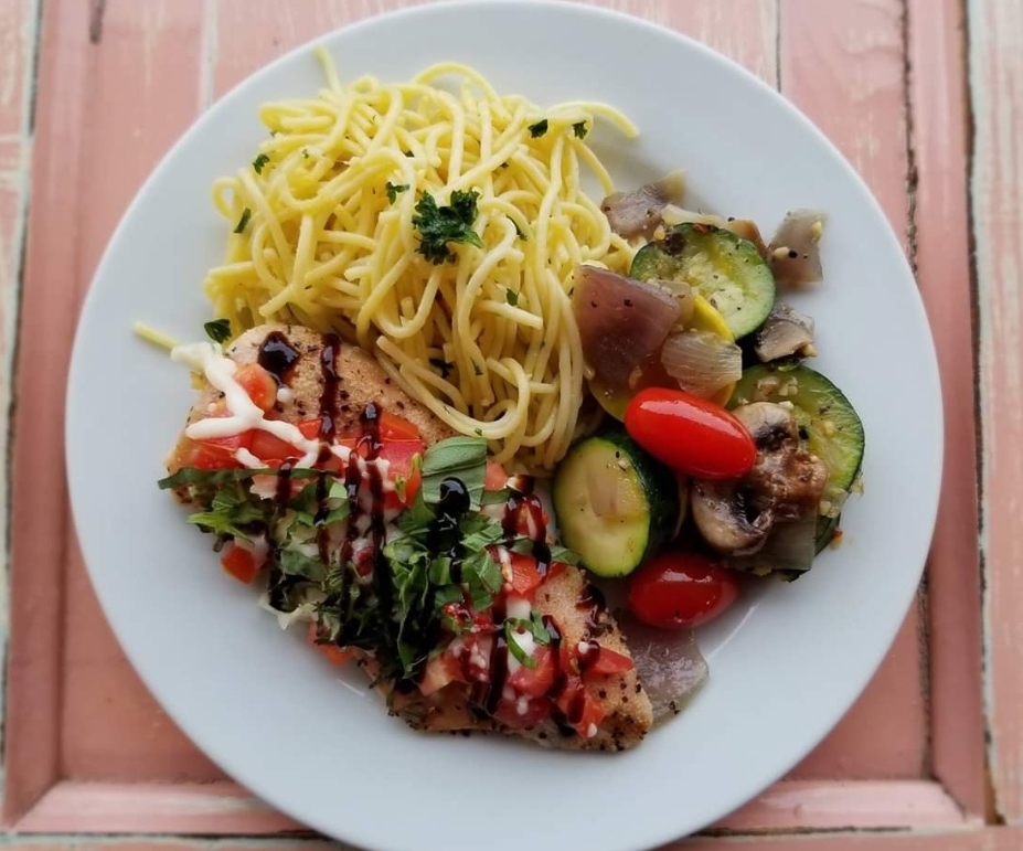 Fragolas Catering & The Kitchen | restaurant | 105 E 4th St, Del Rio, TX 78840, USA | 8304886090 OR +1 830-488-6090