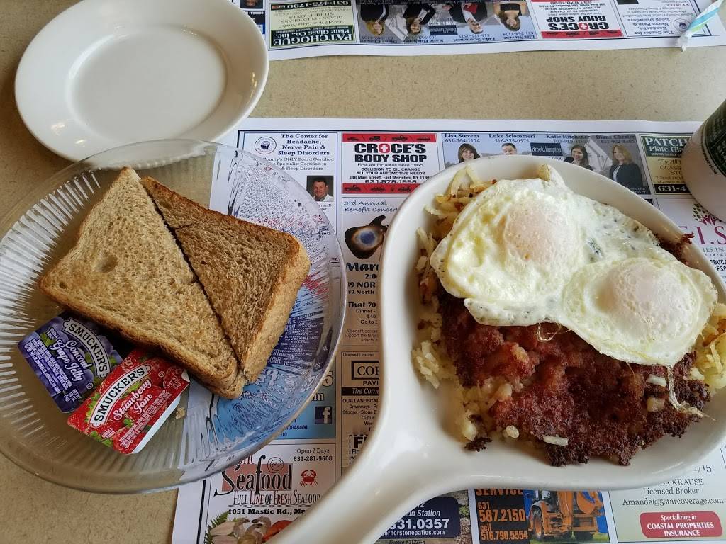 Country Kitchen - Patchogue | restaurant | 240 E Main St, Patchogue, NY 11772, USA | 6314380888 OR +1 631-438-0888