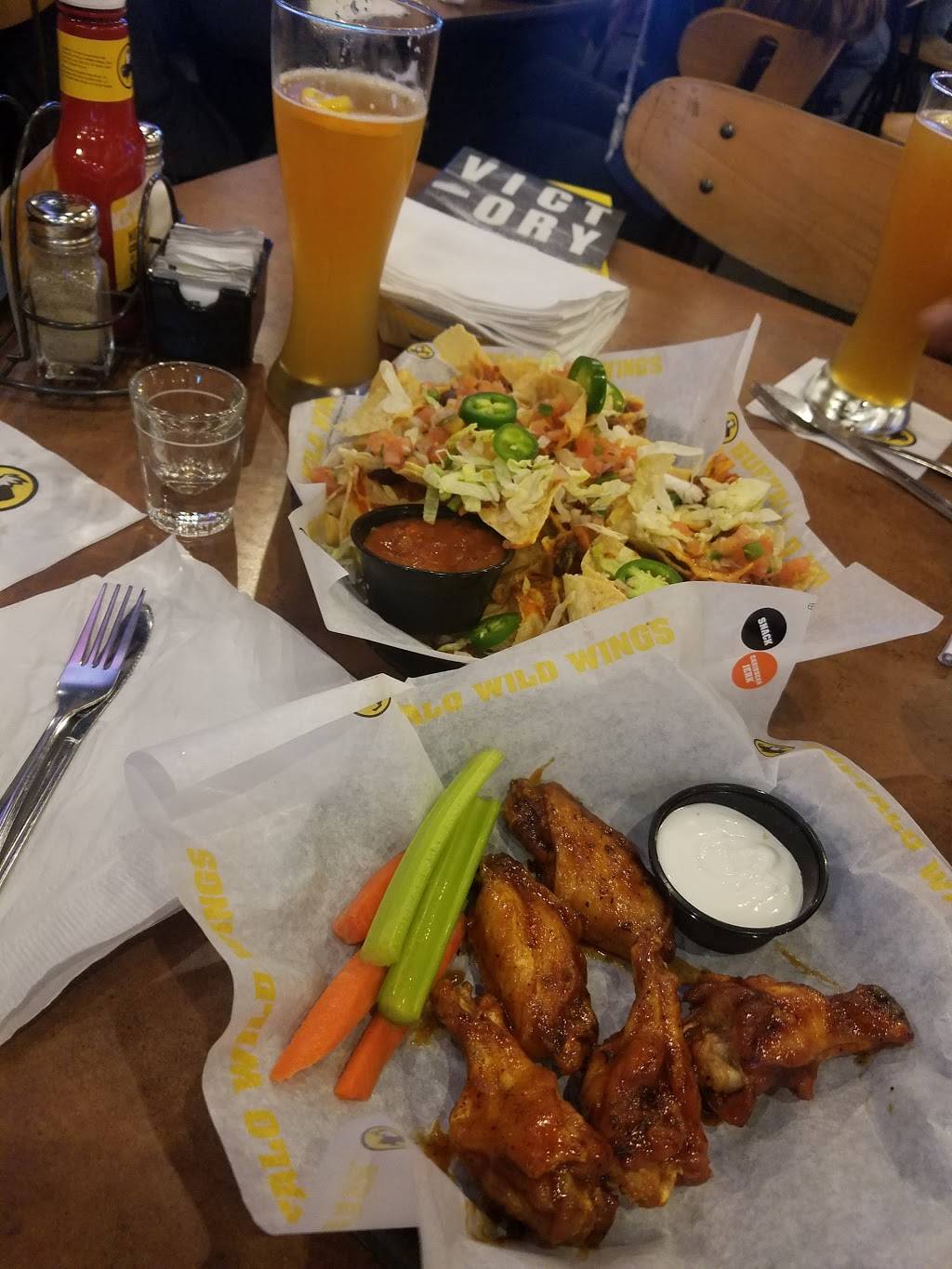 Buffalo Wild Wings | restaurant | 180 NJ-35, Eatontown, NJ 07724, USA | 7325429464 OR +1 732-542-9464