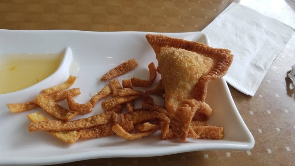 August Moon | restaurant | 875 Manhattan Blvd, Harvey, LA 70058, USA | 5043027977 OR +1 504-302-7977