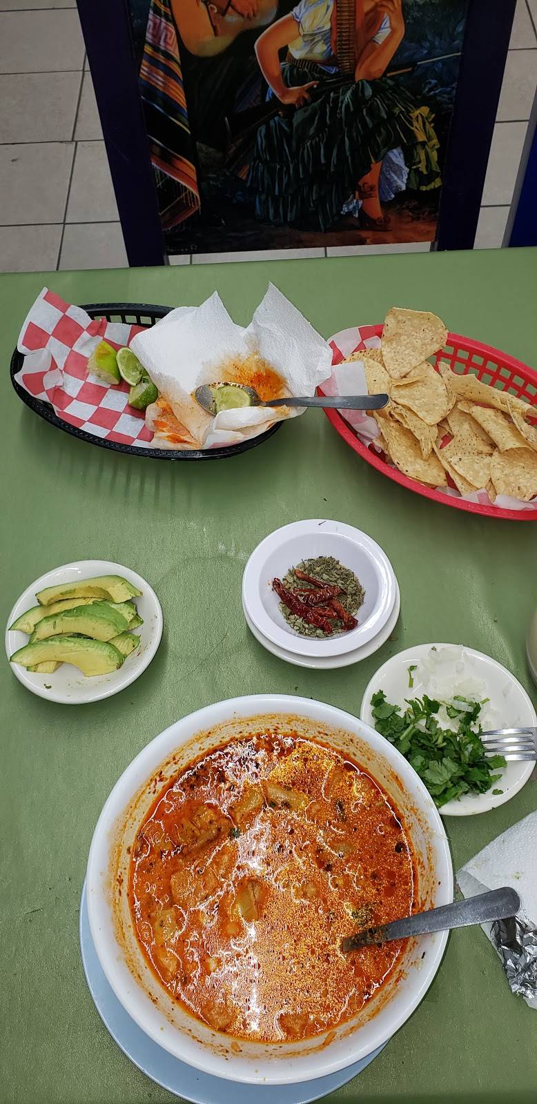 Mariscos El Tucanazo Restaurant | restaurant | 1607 S Broadway, Wichita, KS 67211, USA | 3162397122 OR +1 316-239-7122