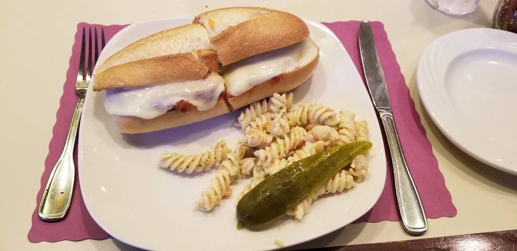 Luigis Pizzeria Restaurant | restaurant | 21 Union Ave, Lakehurst, NJ 08733, USA | 7326577000 OR +1 732-657-7000