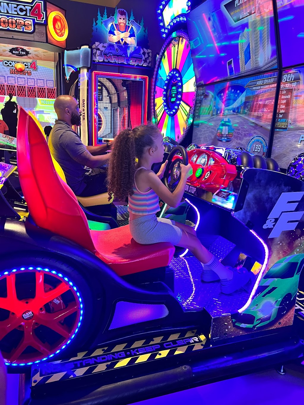 Main Event Fayetteville | restaurant | 580 Cross Creek Mall, Fayetteville, NC 28303, USA | 9105521780 OR +1 910-552-1780