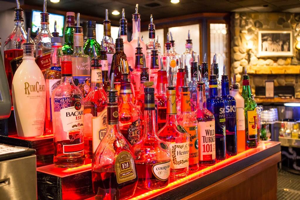 Blue Wolf Tavern | restaurant | 1295 Boardman-Canfield Rd, Boardman, OH 44512, USA | 3307261736 OR +1 330-726-1736