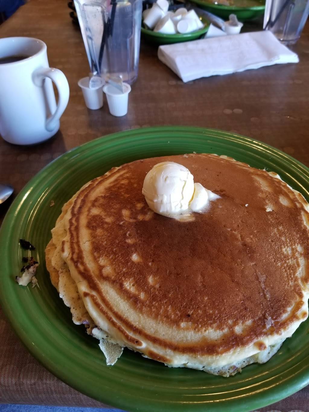 Uncle Linnys Restaurant | restaurant | 4112 E Pontoon Rd, Granite City, IL 62040, USA | 6187973333 OR +1 618-797-3333