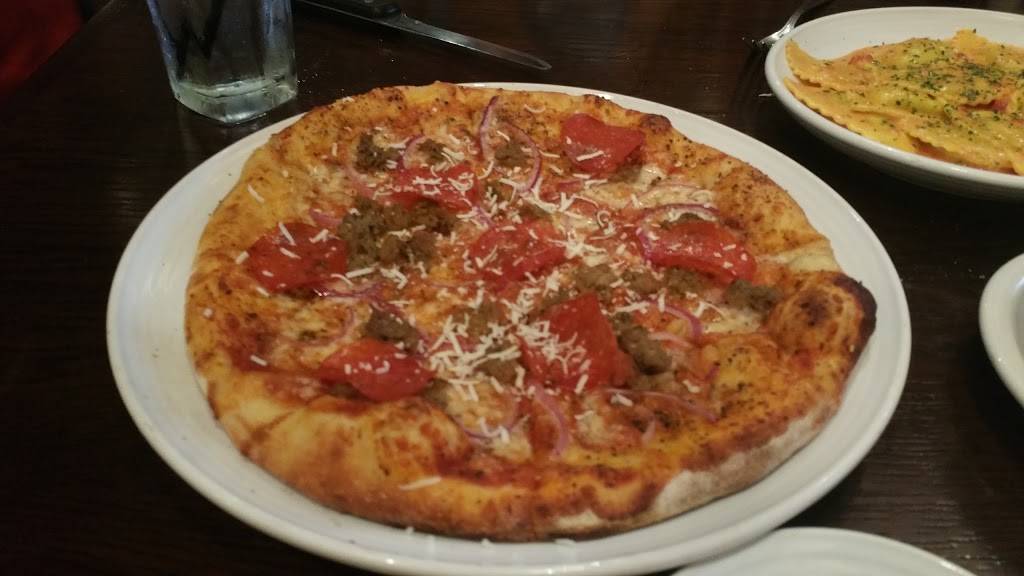 Carrabbas Italian Grill | restaurant | 420 Peachtree Pkwy, Cumming, GA 30041, USA | 7702929104 OR +1 770-292-9104