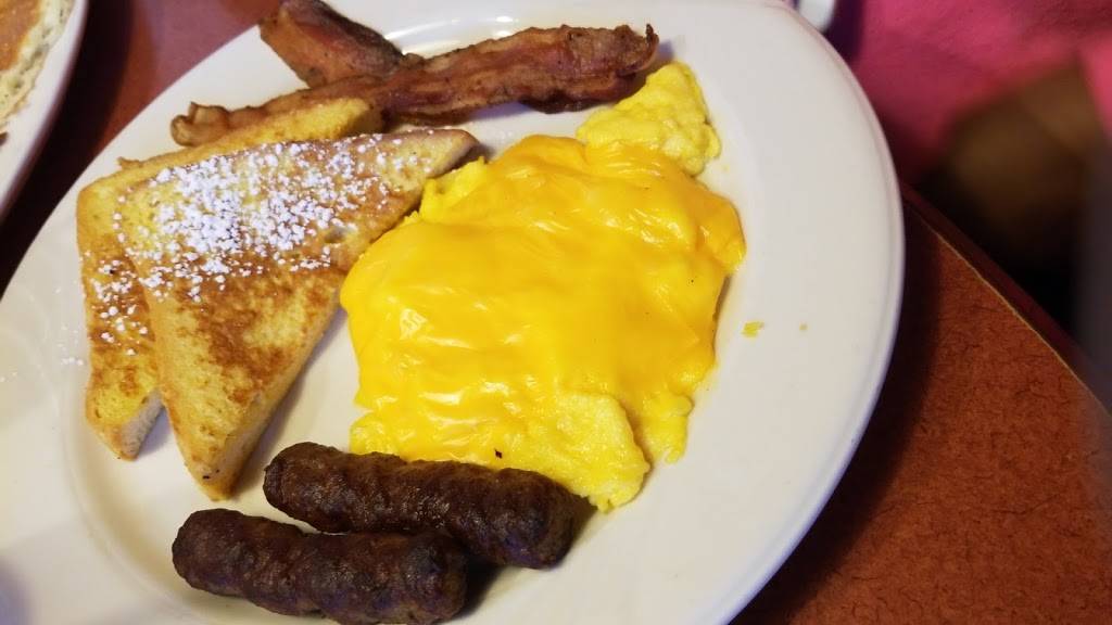 Lumes Pancake House | restaurant | 11601 Western Ave, Chicago, IL 60643, USA | 7732332323 OR +1 773-233-2323