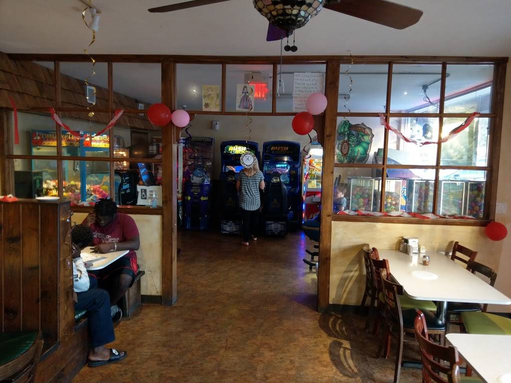 Camillis Pizza | restaurant | 927 Park Ave, Lake Park, FL 33403, USA | 5618443424 OR +1 561-844-3424