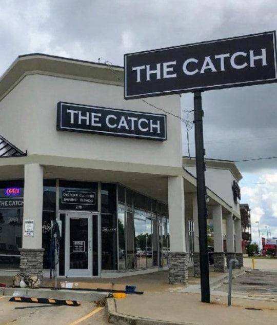 The Catch & The Wedge | restaurant | 2320 S Air Depot Blvd, Midwest City, OK 73110, USA | 4059313826 OR +1 405-931-3826