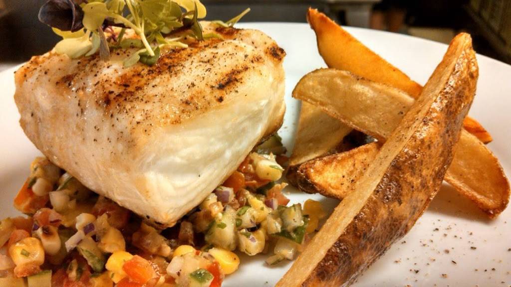 The Coach House Restaurant | restaurant | 353 Main St, New London, NH 03257, USA | 6035262791 OR +1 603-526-2791