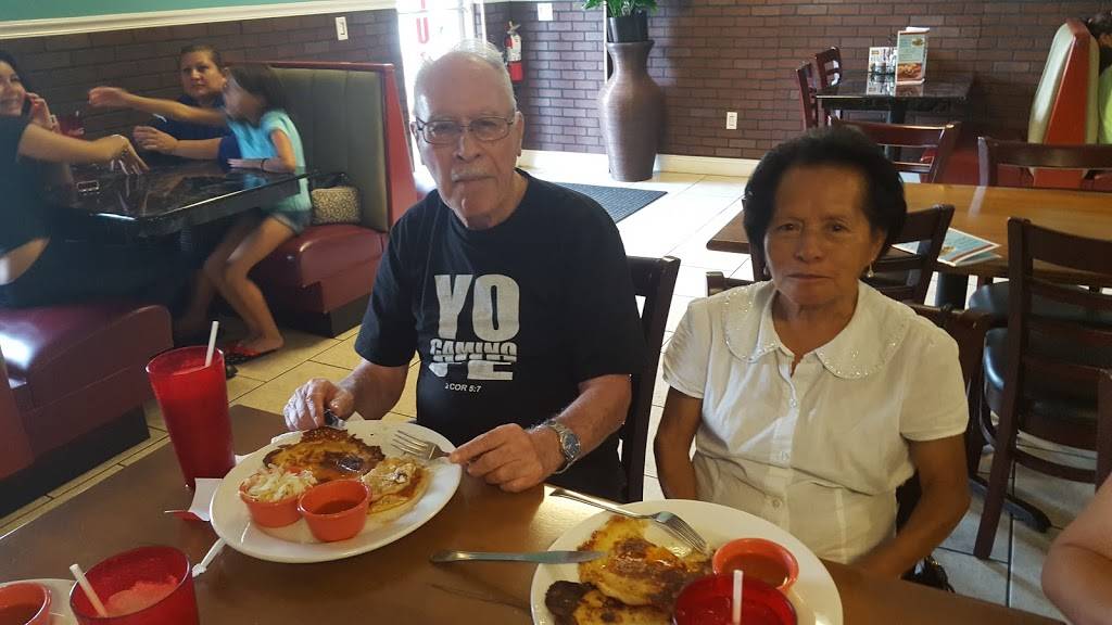 Cuscatlan Restaurant | restaurant | 5612 8th St W #6, Lehigh Acres, FL 33971, USA | 2393686831 OR +1 239-368-6831