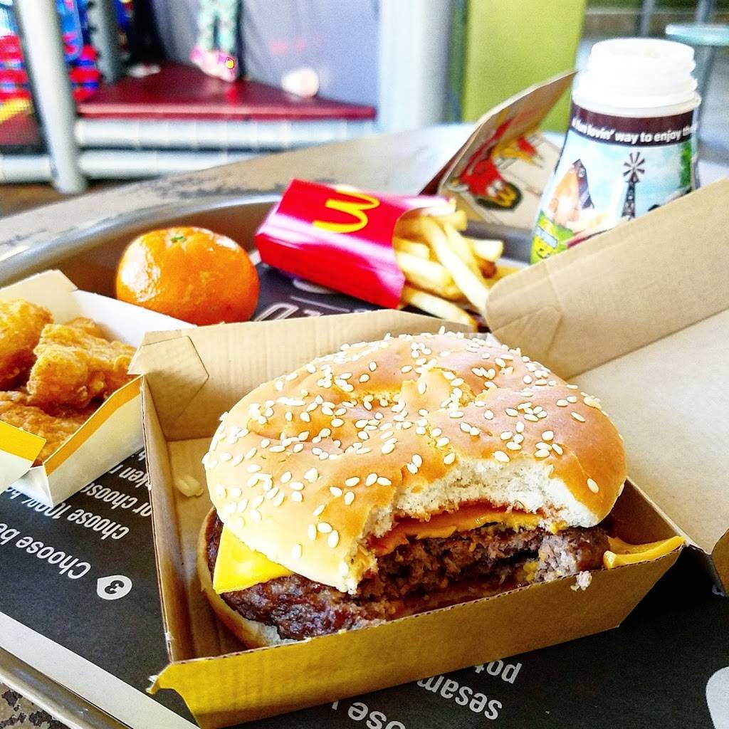 McDonalds | cafe | 1733 Alameda St, Compton, CA 90220, USA | 3106698802 OR +1 310-669-8802