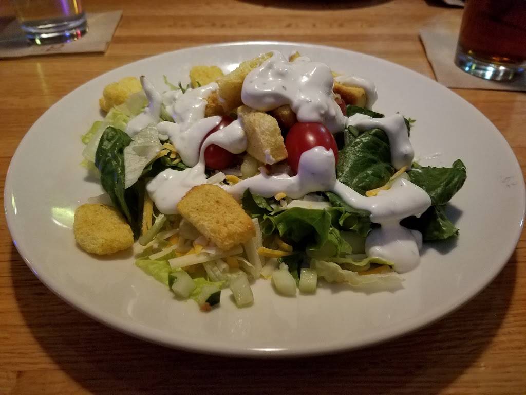 Applebees Grill + Bar | restaurant | 105 Highland Ave, Seekonk, MA 02771, USA | 5083366412 OR +1 508-336-6412