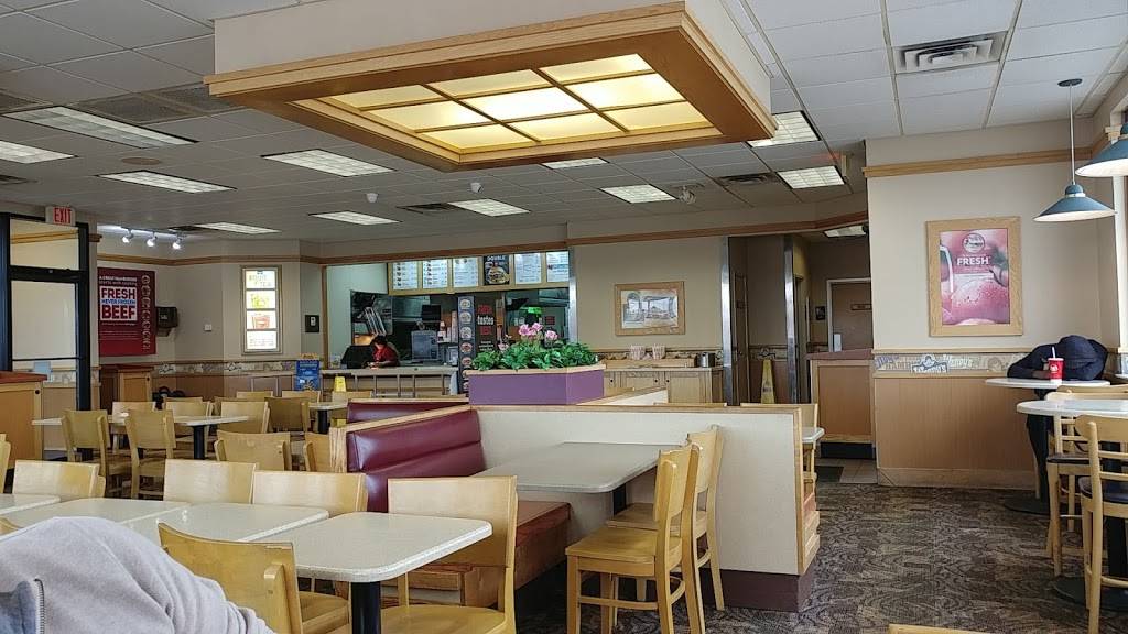 Wendys | restaurant | 5230 E Thompson Rd, Indianapolis, IN 46237, USA | 3177918603 OR +1 317-791-8603