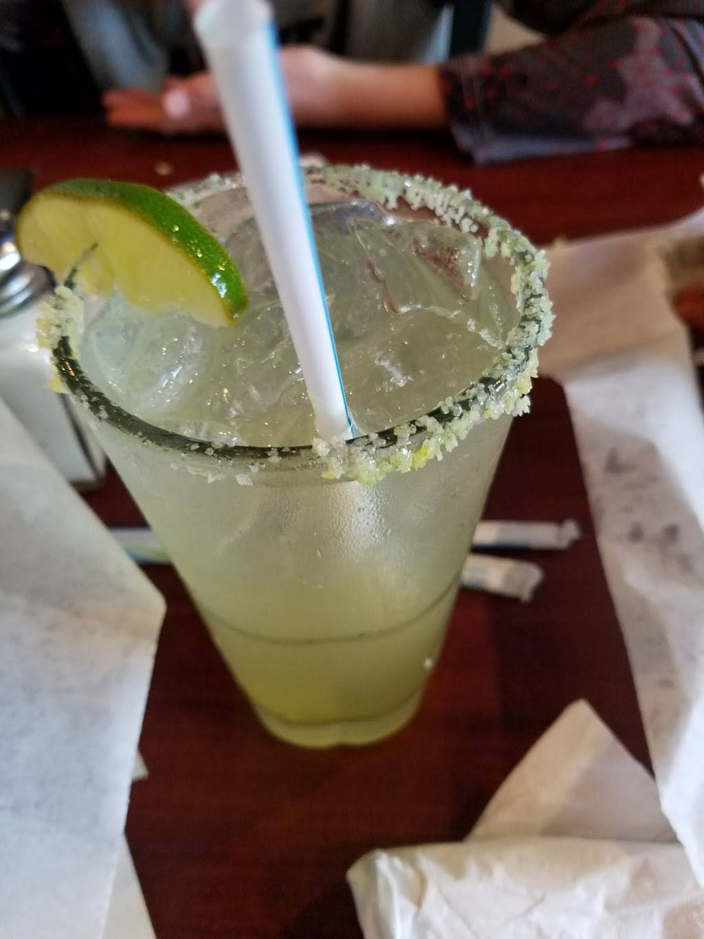 Henry Ts | restaurant | 1521 SW 21st St, Topeka, KS 66604, USA | 7852339333 OR +1 785-233-9333