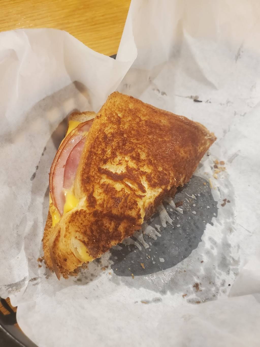 Millhouse Bar and Grill LLC | restaurant | 504 Main St, Wilton, WI 54670, USA | 6086187070 OR +1 608-618-7070