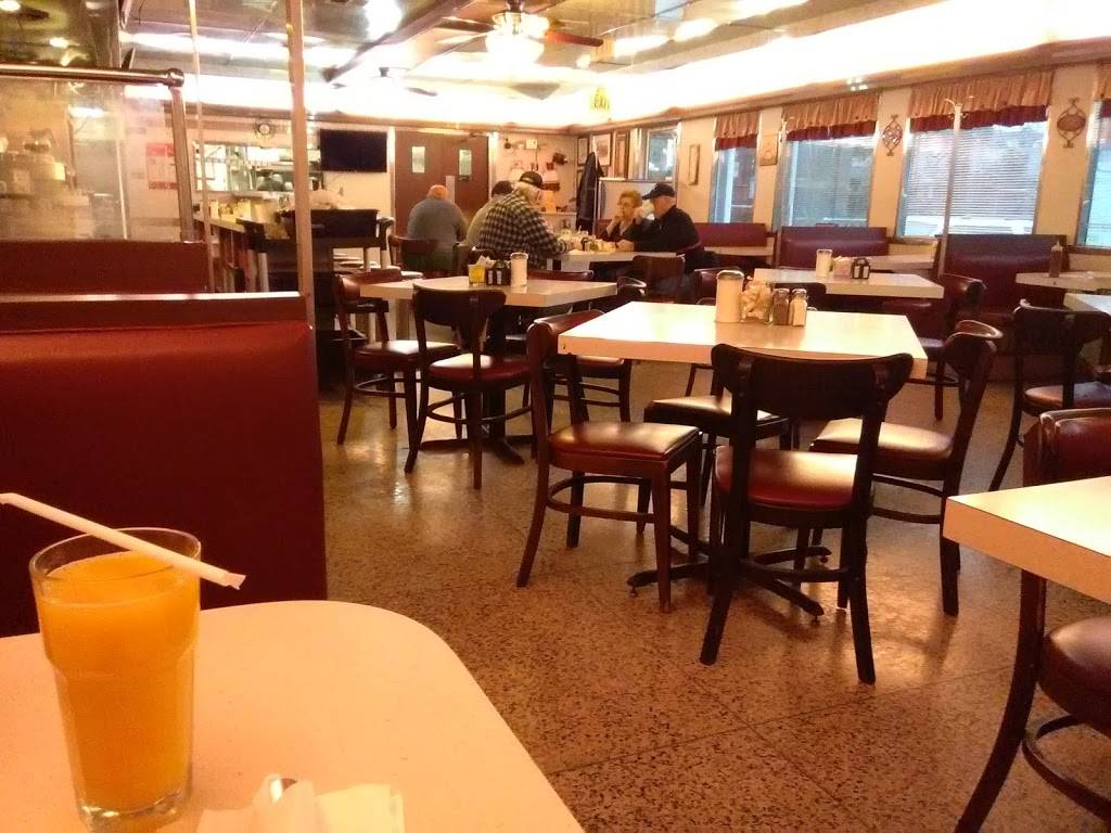 Overlea Diner | restaurant | 6652 Belair Rd, Baltimore, MD 21206, USA | 4102548356 OR +1 410-254-8356
