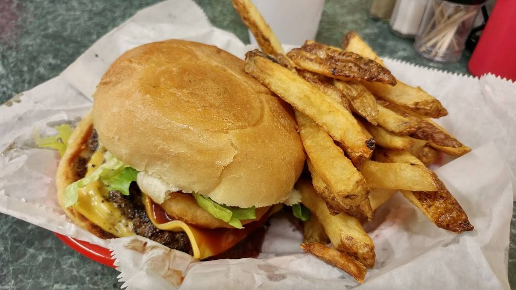Viking Burger | restaurant | 13650 Warwick Blvd, Newport News, VA 23602, USA | 7578741269 OR +1 757-874-1269