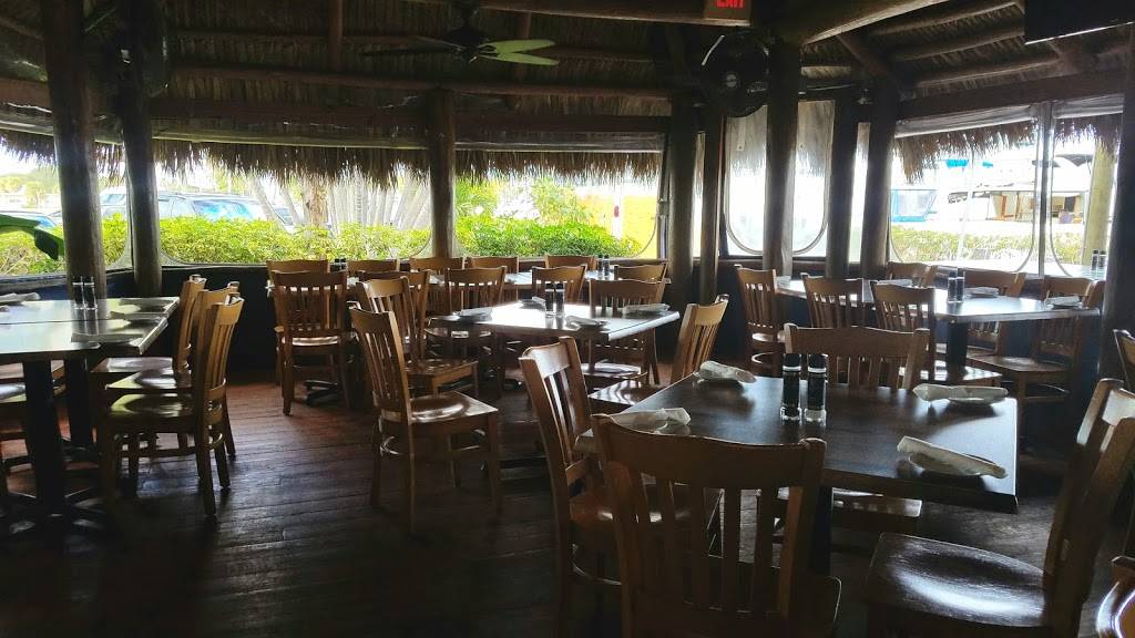 Cobbs Landing | restaurant | 4424, 200 N Indian River Dr, Fort Pierce, FL 34950, USA | 7724609014 OR +1 772-460-9014