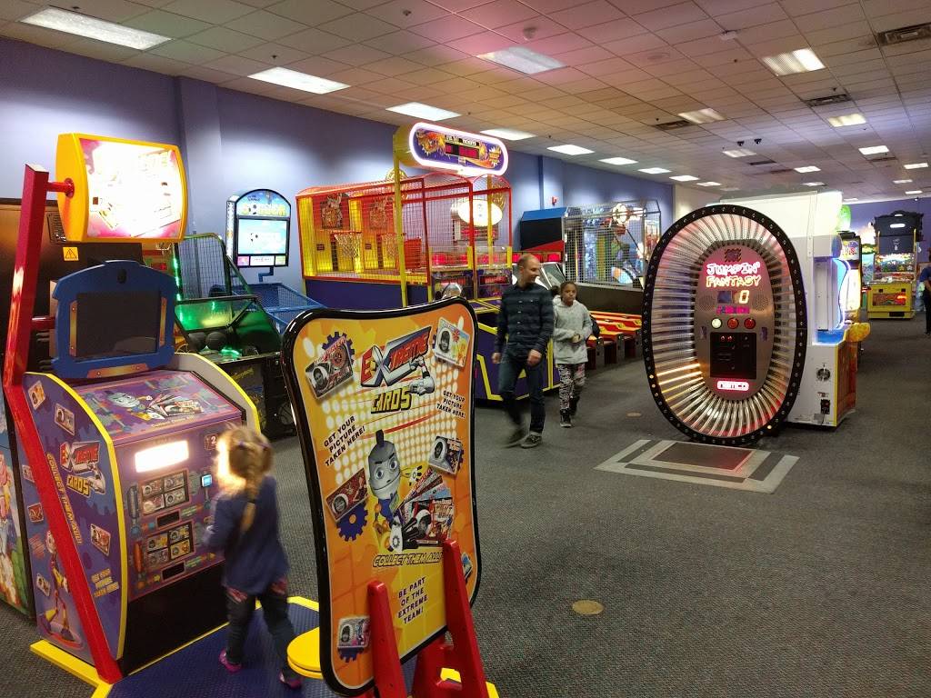 Chuck E. Cheeses | restaurant | 2990 S 108th St, West Allis, WI 53227, USA | 4145463600 OR +1 414-546-3600