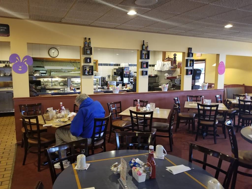 Papa Bear Restaurant | restaurant | 2340 N Farnsworth Ave, Aurora, IL 60502, USA | 6308511055 OR +1 630-851-1055