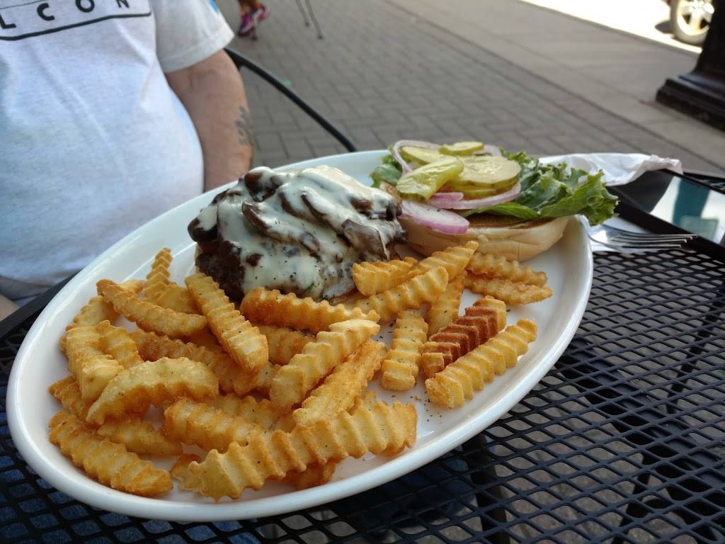 Buzzard Billys | restaurant | 222 Pearl St, La Crosse, WI 54601, USA | 6087962277 OR +1 608-796-2277