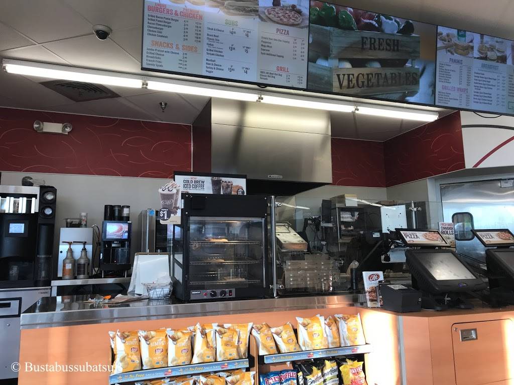 Speedy Café | restaurant | 2110 Orchard Rd, Montgomery, IL 60538, USA | 6303016061 OR +1 630-301-6061