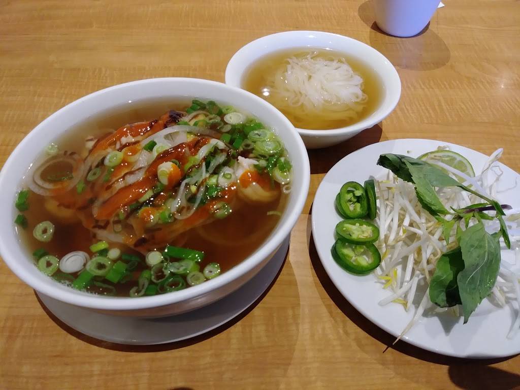 Saigon Noodle House | restaurant | 6831 Hollister Ave L, Goleta, CA 93117, USA | 8059685116 OR +1 805-968-5116