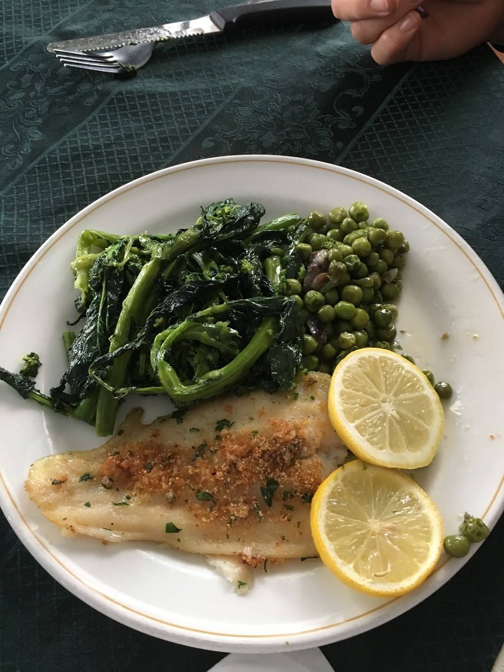 Lago Cafe & Pizzeria | restaurant | 10 Strada Dr, Woodbridge, ON M5J 2N1, Canada | 9058560440 OR +1 905-856-0440