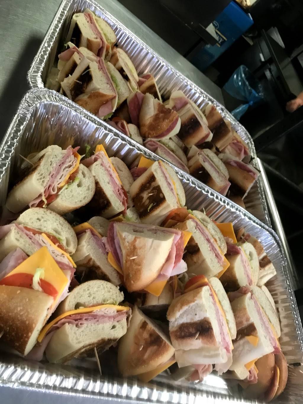 Ralphys Pizza Restaurant | restaurant | 440 Forest Ave, Paramus, NJ 07652, USA | 2018804333 OR +1 201-880-4333