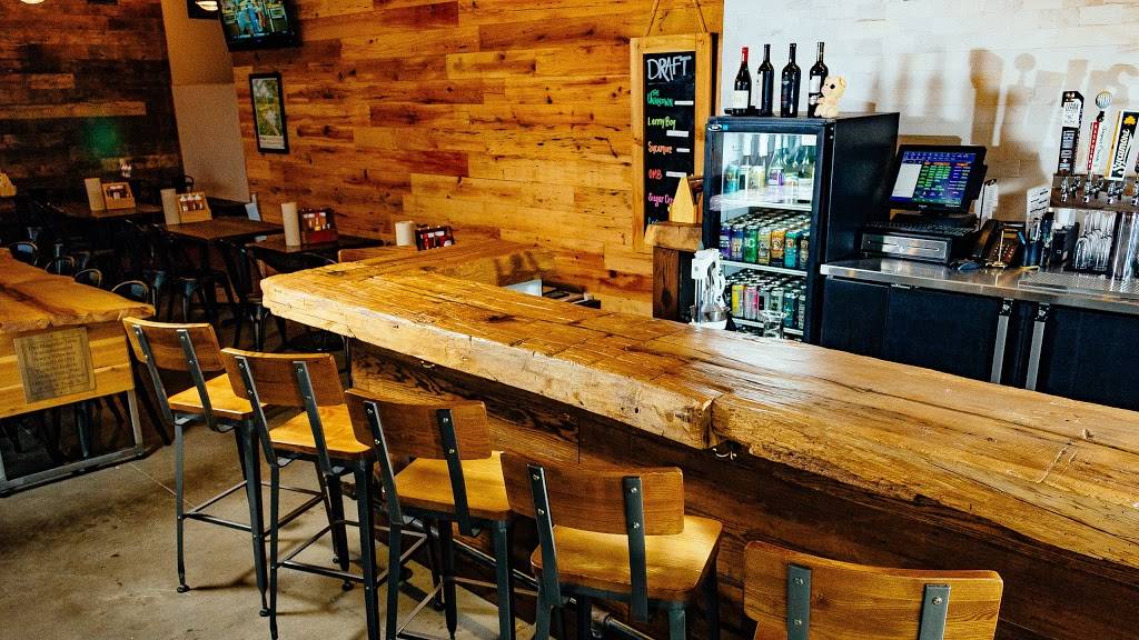 Saucemans | restaurant | 215 Southside Dr, Charlotte, NC 28217, USA | 7043337070 OR +1 704-333-7070