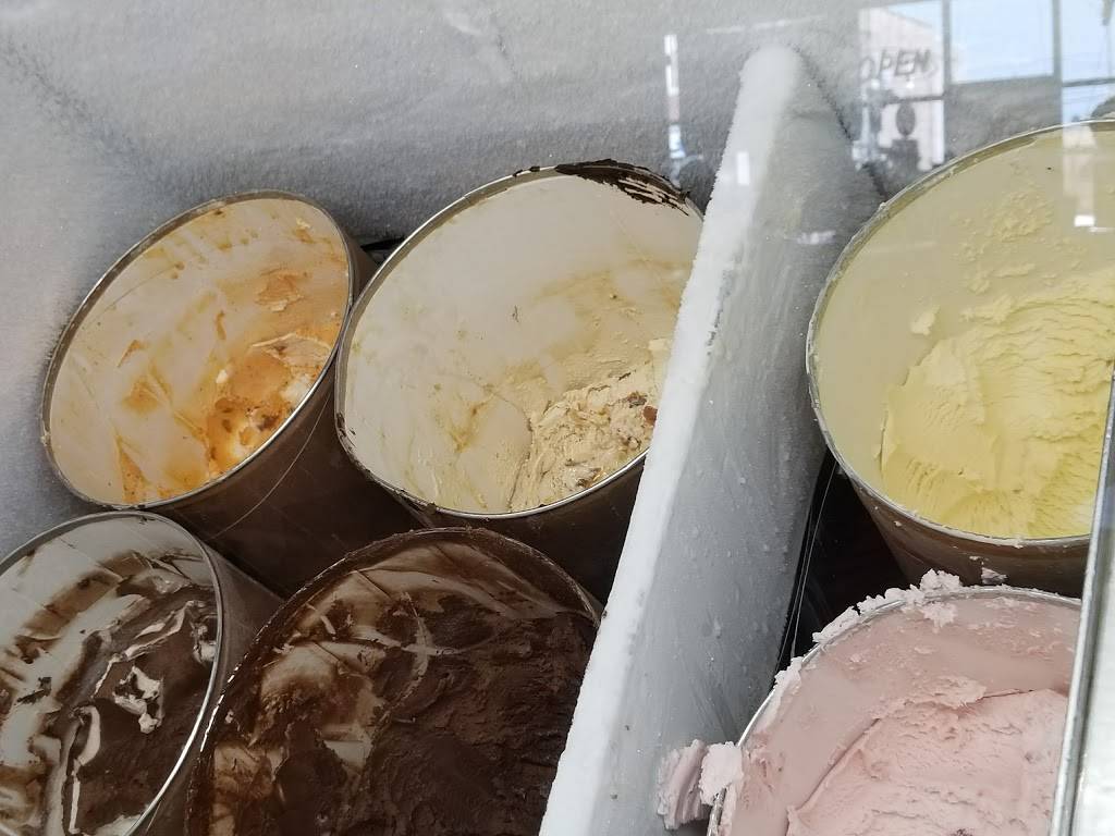 Dunkin Donuts | cafe | 5959 W Diversey Ave, Chicago, IL 60639, USA | 7737450731 OR +1 773-745-0731