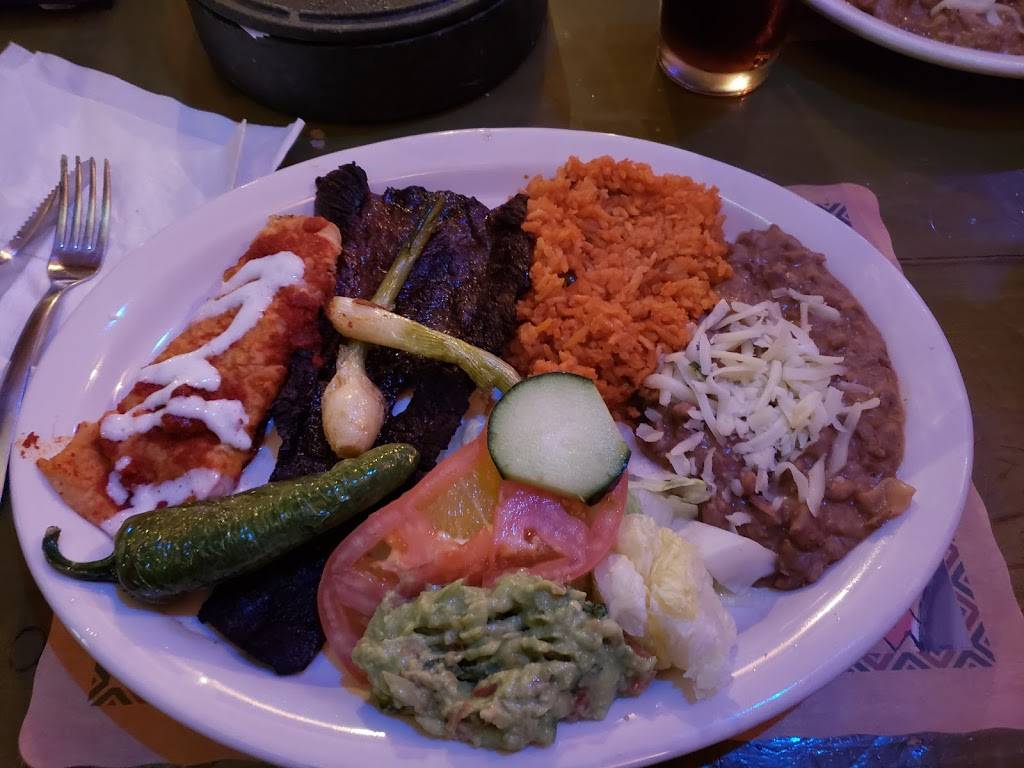 Los Panchos Restaurant Bar | restaurant | 4141 W 63rd St, Chicago, IL 60629, USA | 7735810821 OR +1 773-581-0821