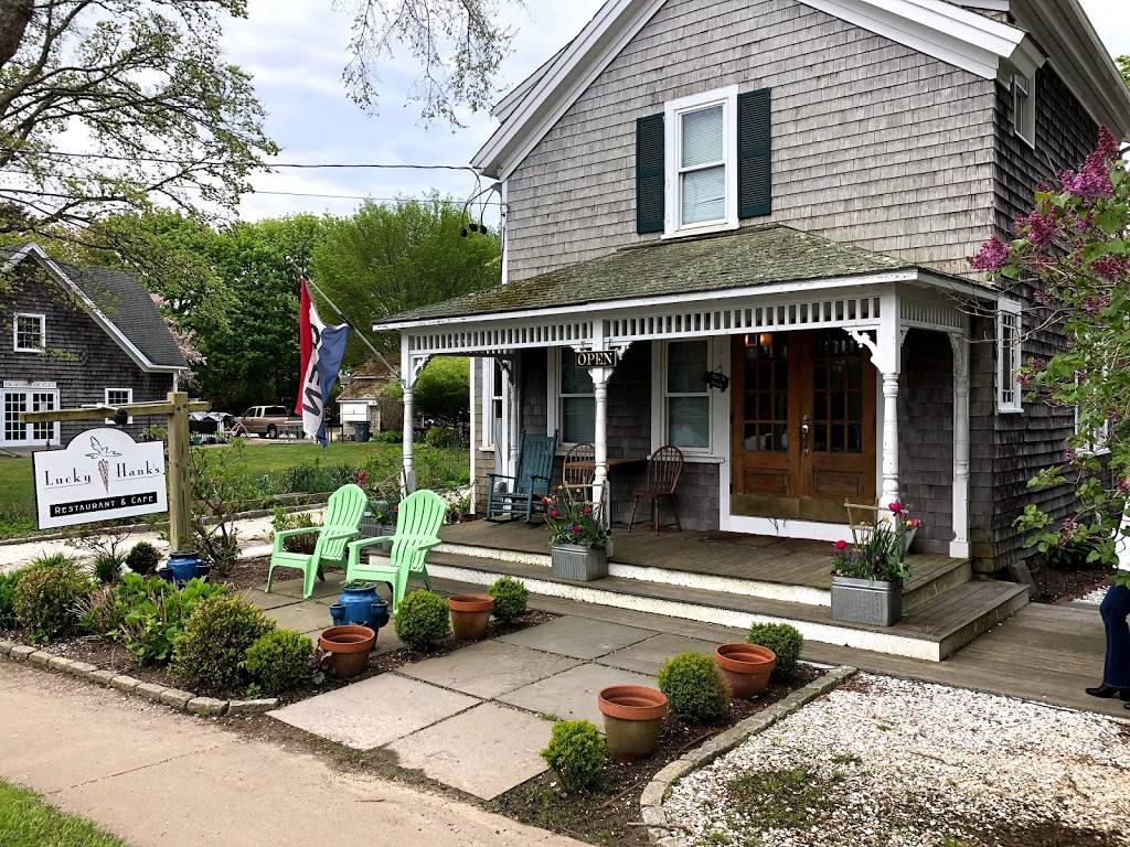Lucky Hanks | restaurant | 218 Upper Main St, Edgartown, MA 02539, USA | 5089394082 OR +1 508-939-4082