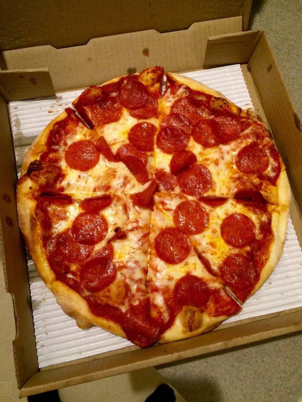 Robertos Pizza | restaurant | 1308 Burton St SW, Wyoming, MI 49509, USA | 6162451800 OR +1 616-245-1800