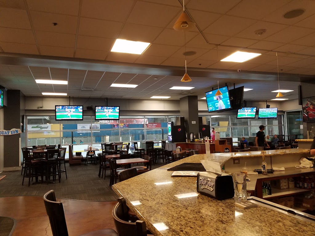 The Plex | restaurant | 800 Embedded Way, San Jose, CA 95138, USA | 4082251843 OR +1 408-225-1843