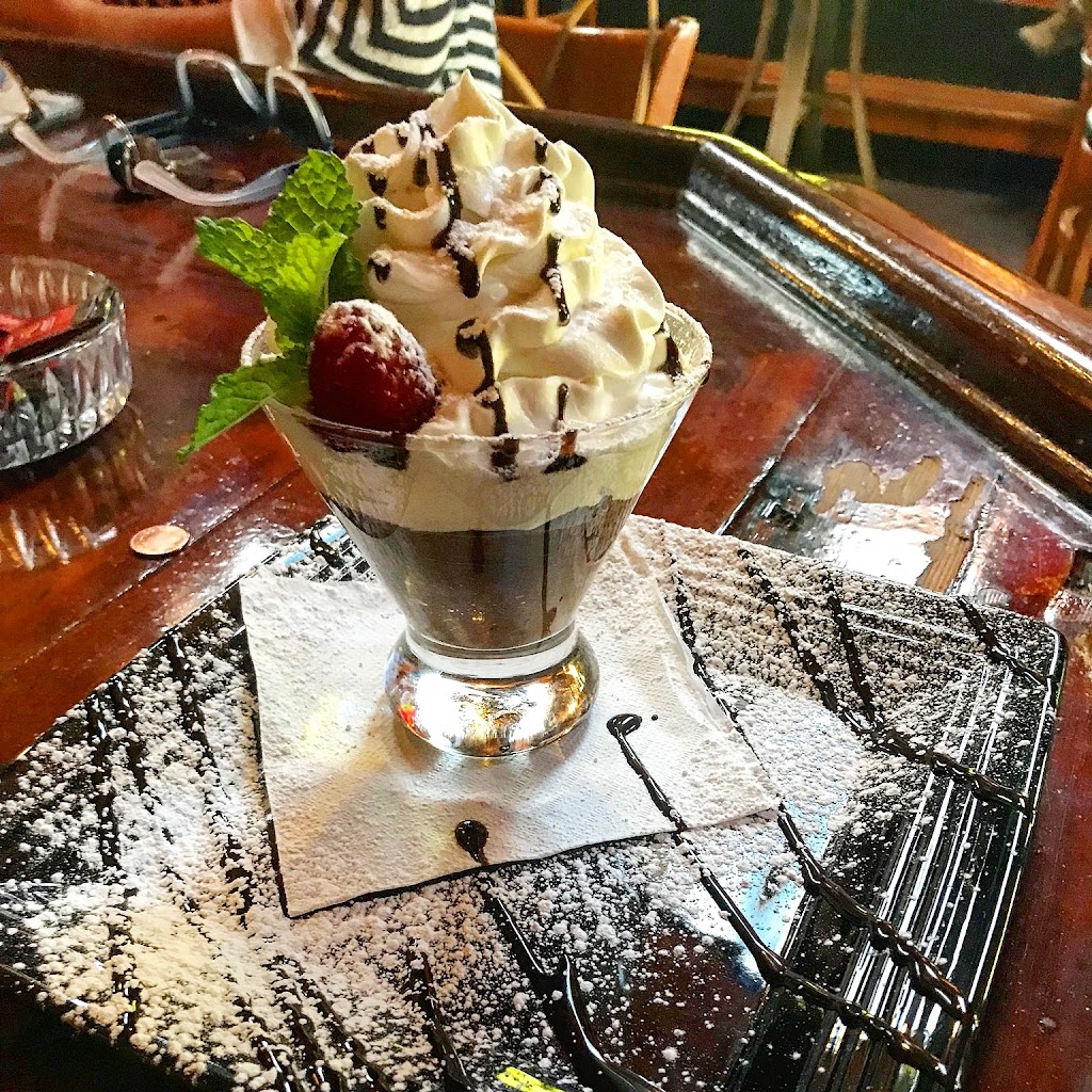 The Office Bar & Bistro | restaurant | 131 E Mill St, Ukiah, CA 95482, USA | 7074636934 OR +1 707-463-6934