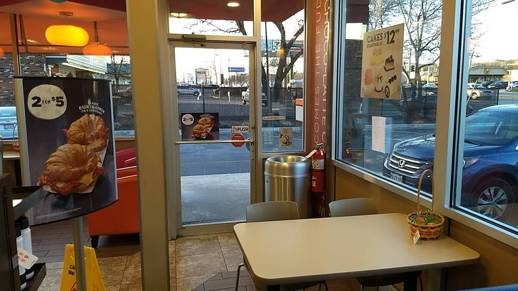 Dunkin | cafe | 604 Ritchie Hwy, Severna Park, MD 21146, USA | 4103159196 OR +1 410-315-9196