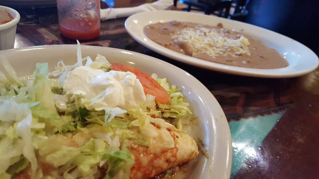 El Coral | restaurant | 3984 Goodman Rd, Horn Lake, MS 38637, USA | 6625108263 OR +1 662-510-8263