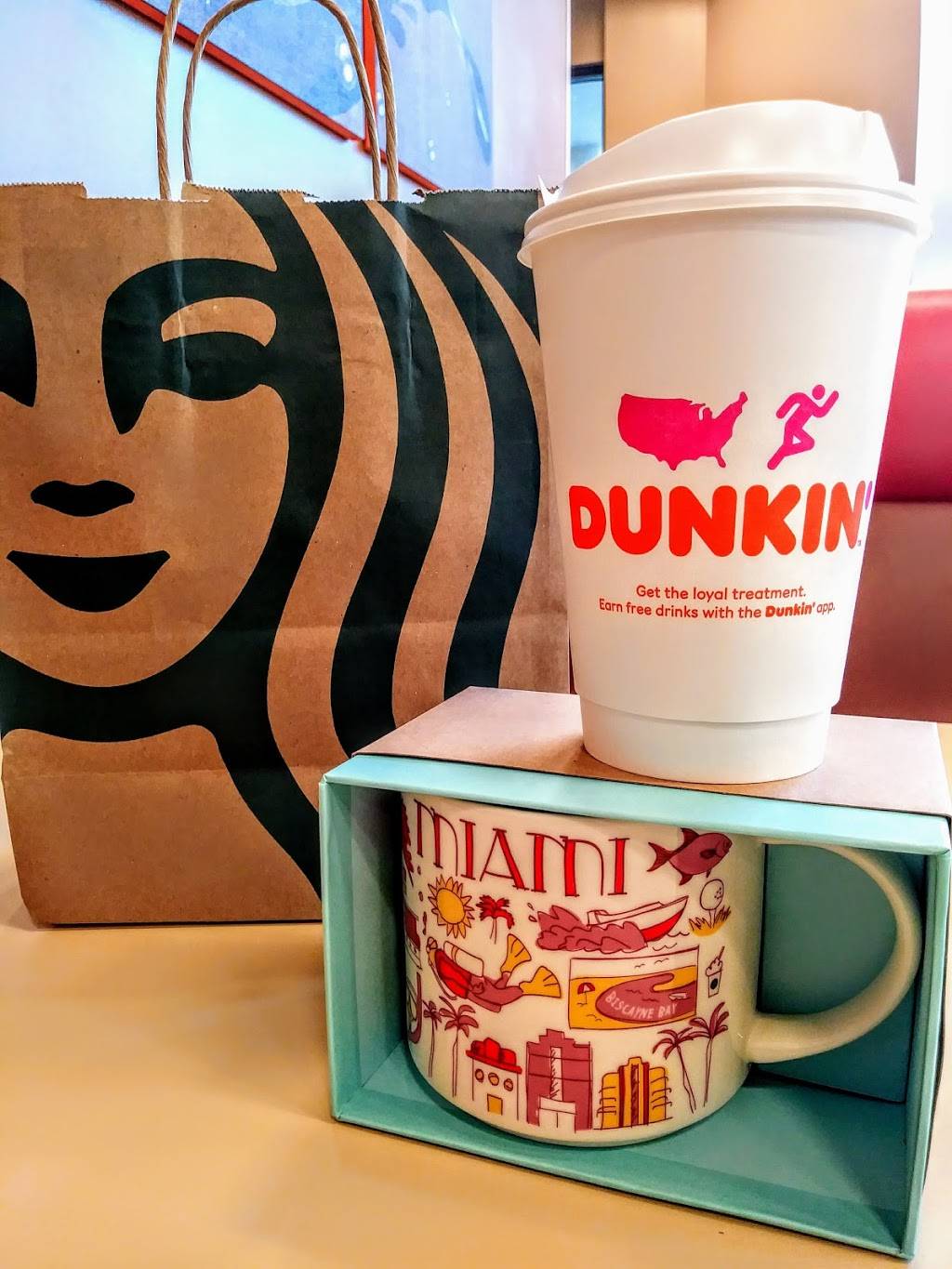 Starbucks | cafe | 5970 Orangethorpe Ave, Buena Park, CA 90620, USA | 7145620925 OR +1 714-562-0925